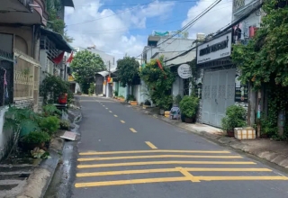 BÁN NHÀ 2 MẶT TIỀN KINH DOANH - TRUNG TÂM QUẬN 9, GẦN ĐH TÀI CHÍNH MARKETING, CHỈ HƠN 4 TỶ