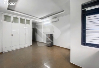 Bán Gấp Nhà Mặt Tiền Đường Số 5, Linh Trung, Thủ Đức - 6PN, 3 Lầu, Giá Tốt