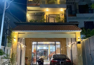 Bán Nhà Mặt Tiền Hẻm Đỗ Xuân Hợp - 110m² - Ngang 5.3m - Xe Hơi Vào Tận Nhà - 4 Tầng BTCT .