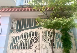 Bán Nhà Đinh Tiên Hoàng - Vị trí đẹp  gần cầu Bông, Chỉ 13,5 Tỷ