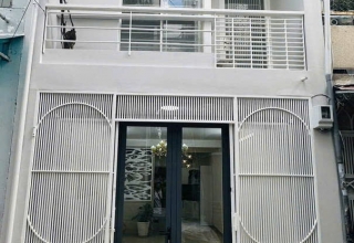 Bán Nhà 2 Tầng, HXH, Cách Mạng Tháng 8, Quận 10 - Chỉ 6.8 Tỷ